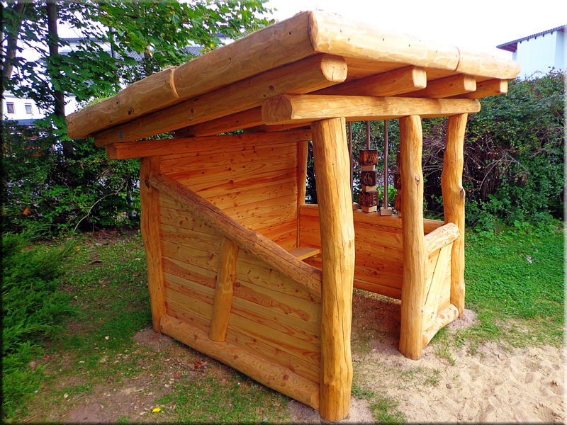 Spielhaus für Kleinkinder, auf Wunsch mit Gründach